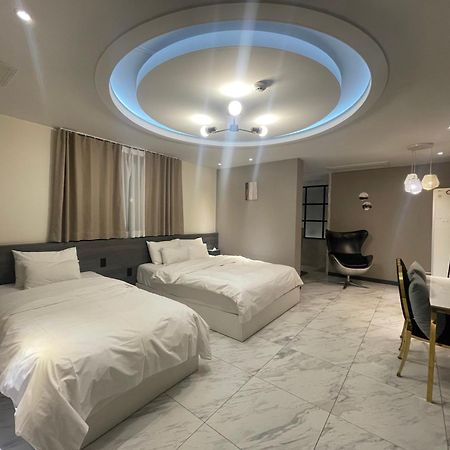 Knox Hotel Чхонан Экстерьер фото