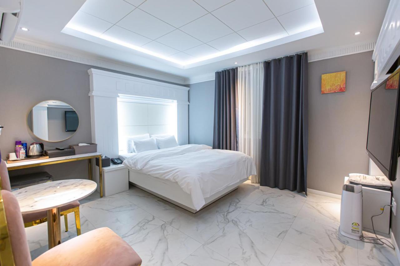 Knox Hotel Чхонан Экстерьер фото