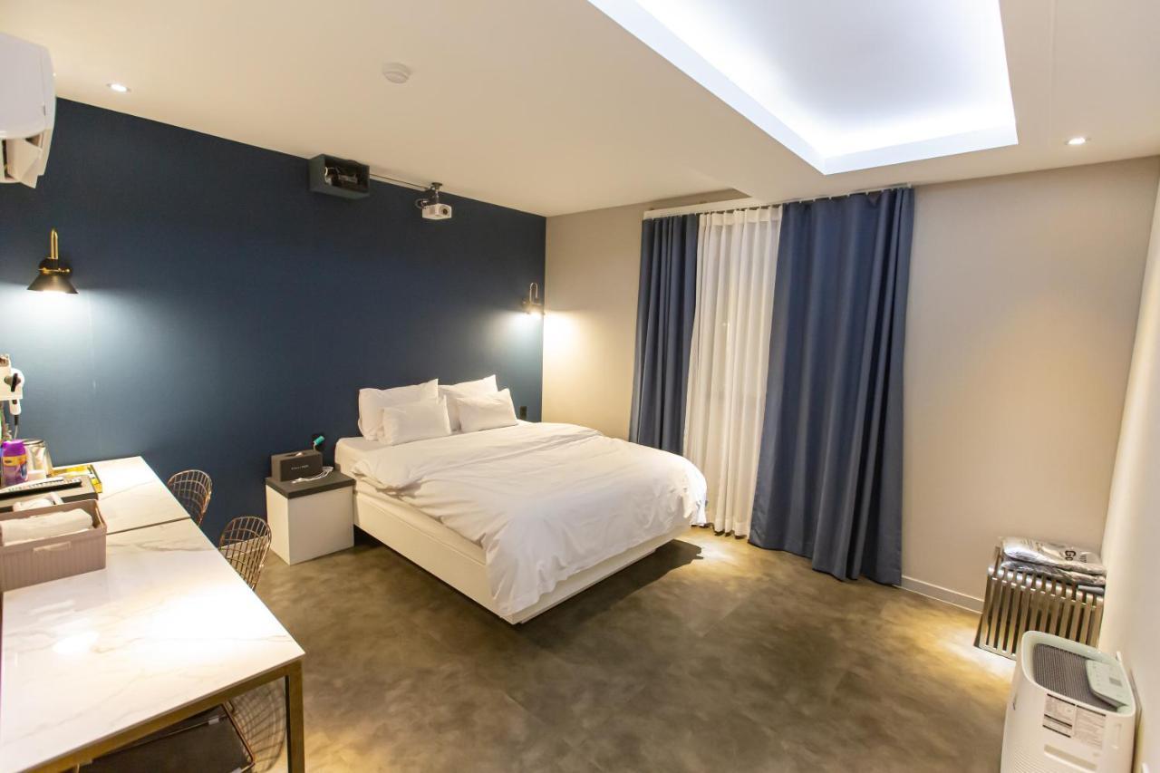 Knox Hotel Чхонан Экстерьер фото