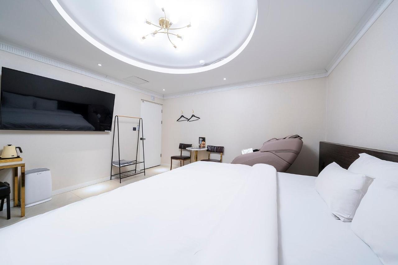 Knox Hotel Чхонан Экстерьер фото