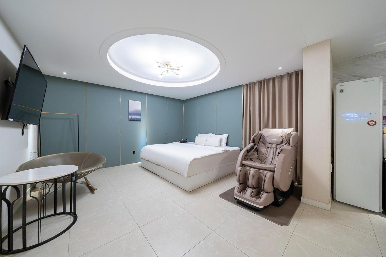 Knox Hotel Чхонан Экстерьер фото