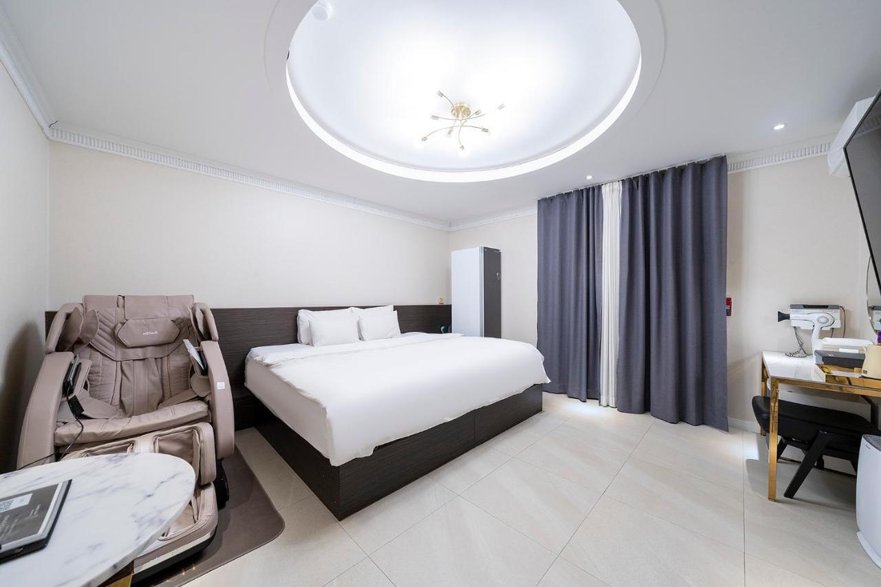 Knox Hotel Чхонан Экстерьер фото