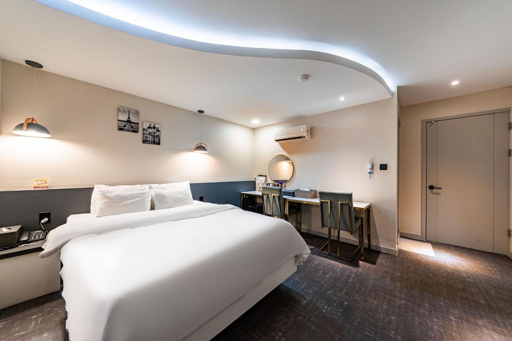 Knox Hotel Чхонан Экстерьер фото
