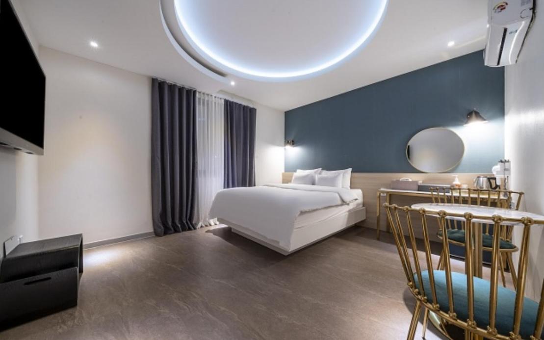 Knox Hotel Чхонан Экстерьер фото