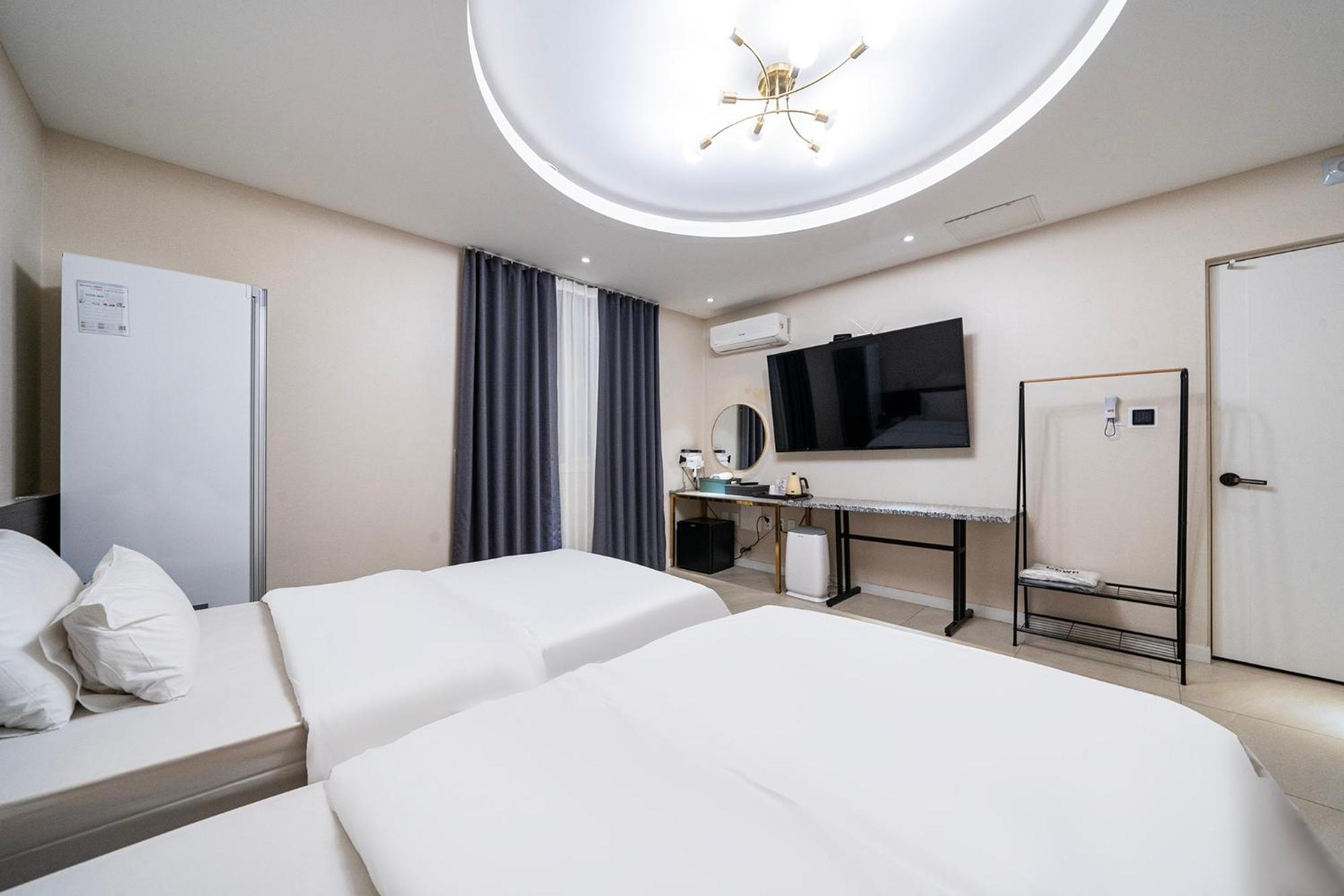 Knox Hotel Чхонан Экстерьер фото