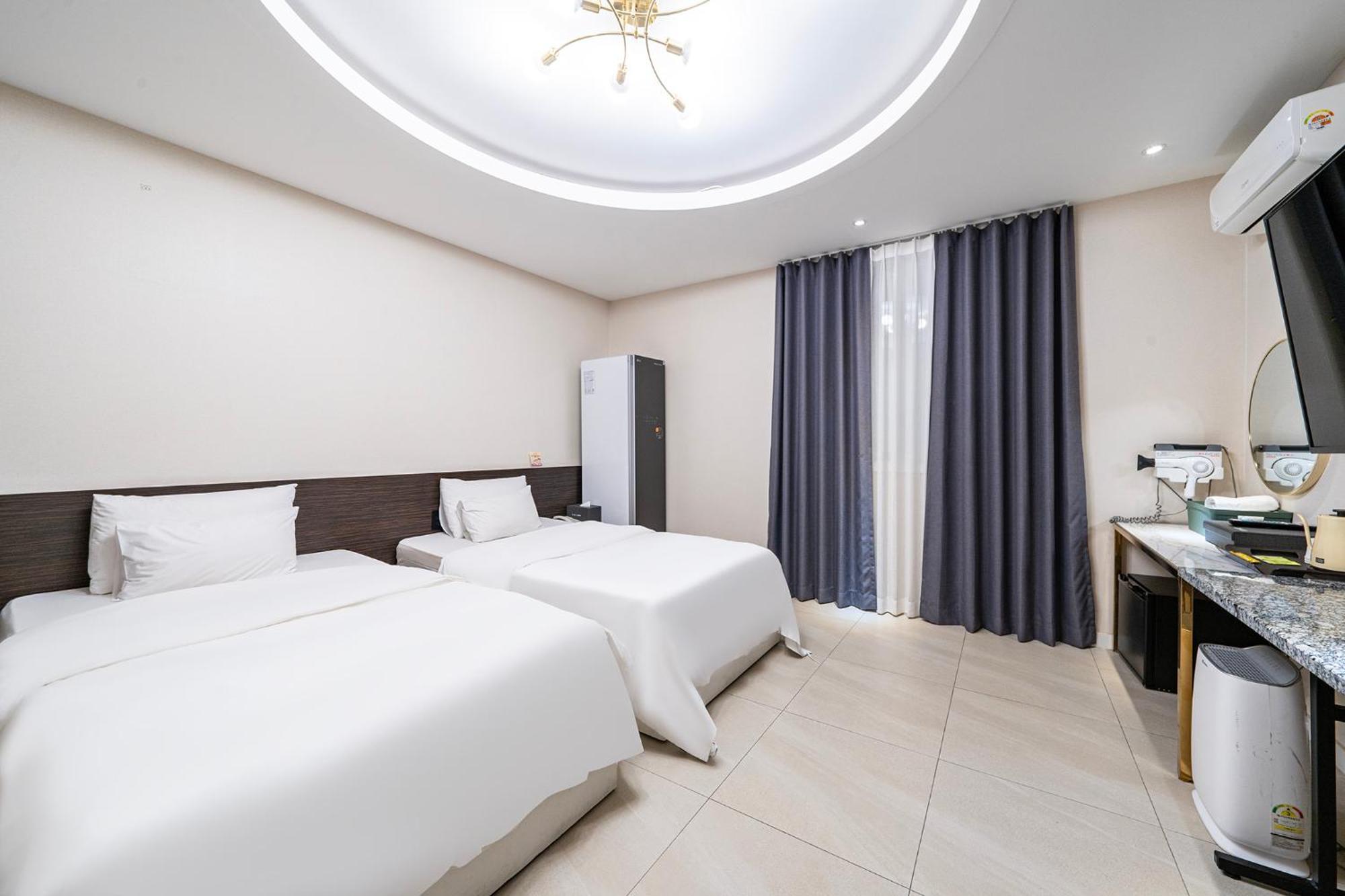 Knox Hotel Чхонан Экстерьер фото