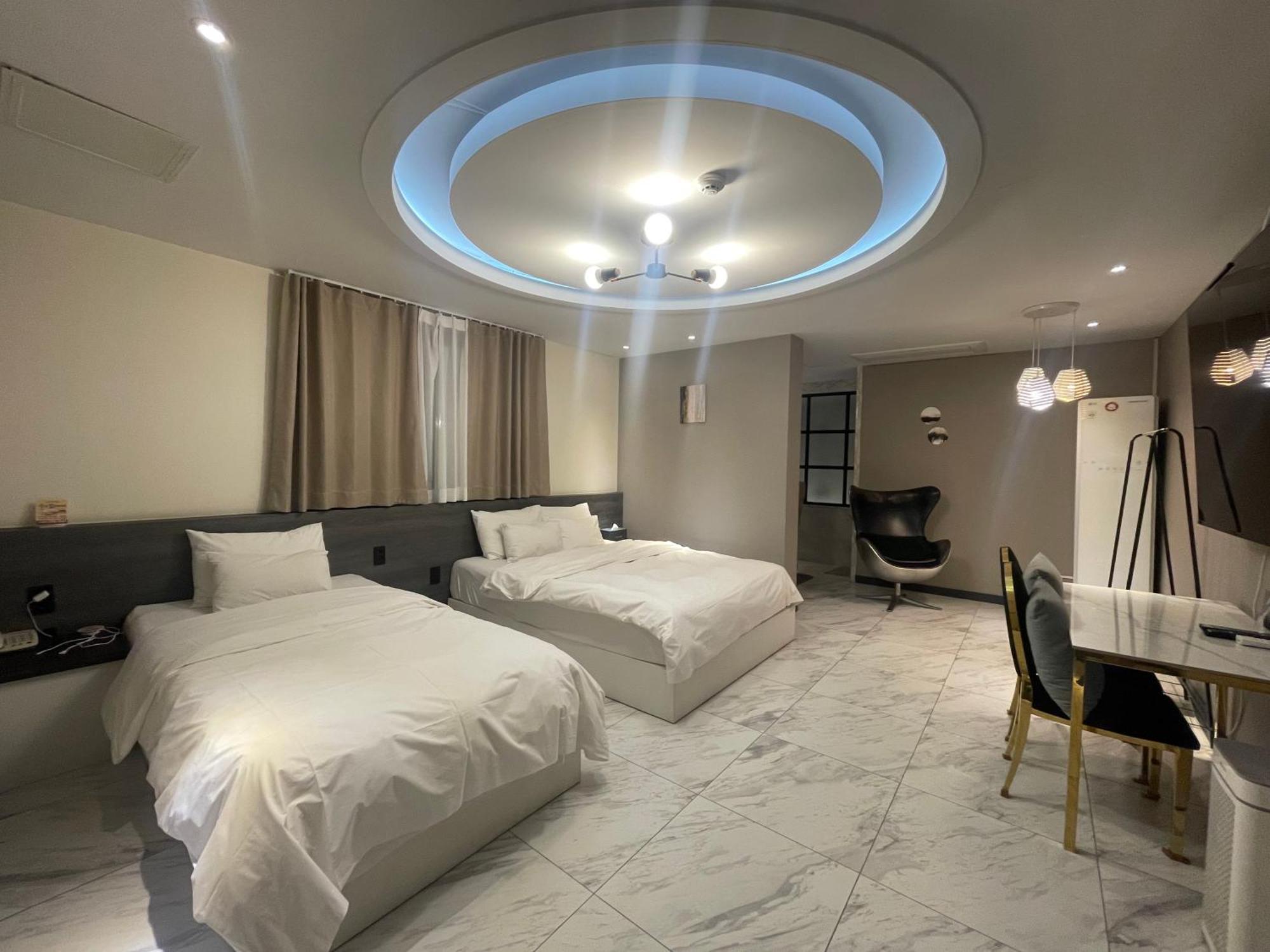 Knox Hotel Чхонан Экстерьер фото